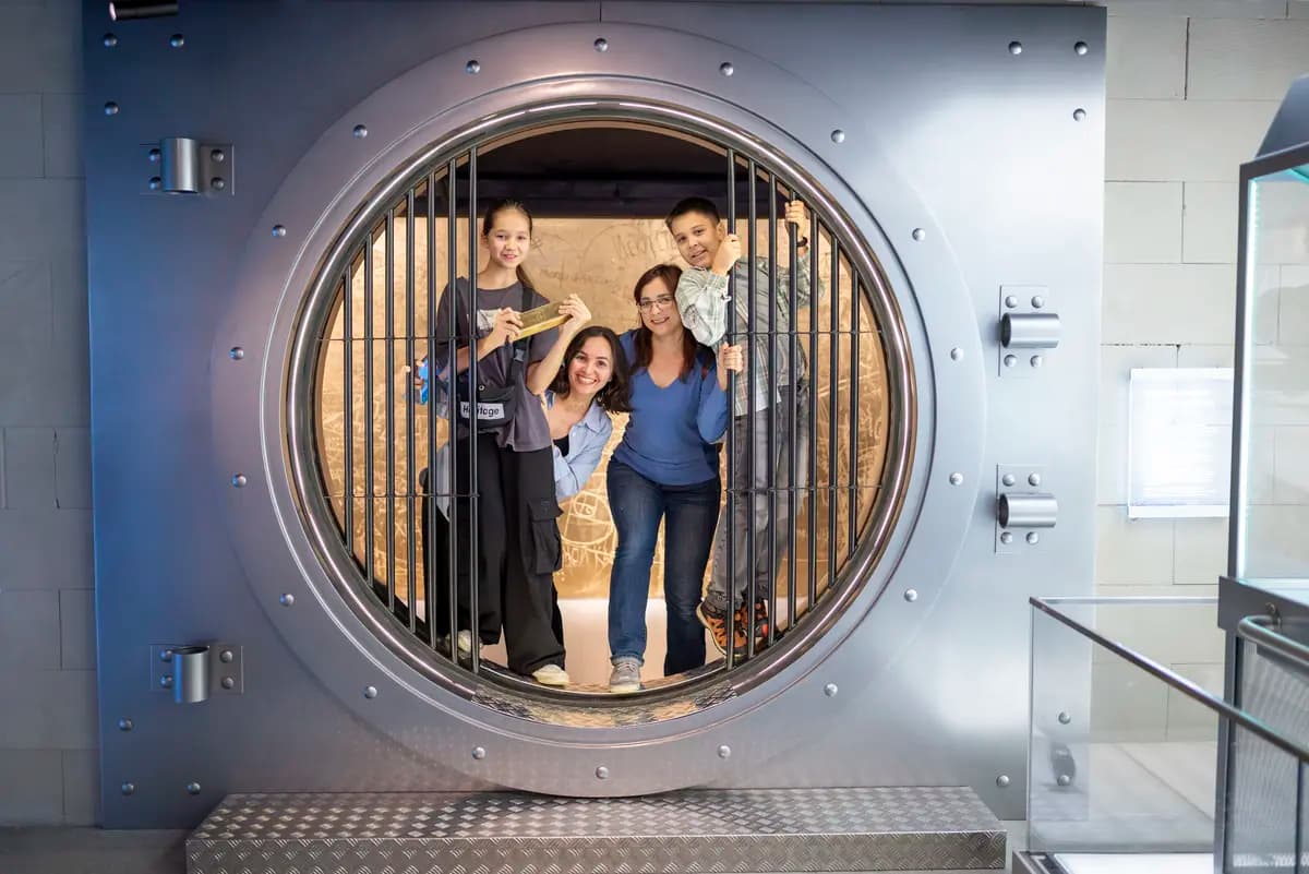 Музей «Арт и факты» (МАФ). Основная экспозиция. Билет с открытой датой (Музей «Арт и факты» (МАФ))