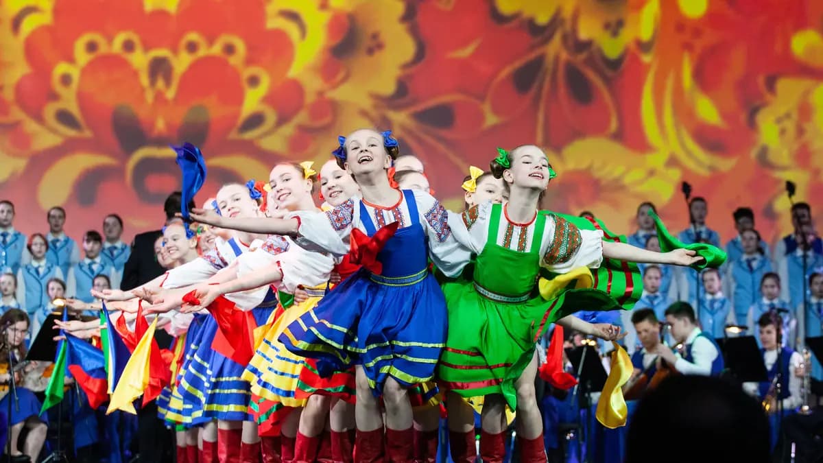 Ансамбль песни и пляски им. Локтева (Кремлёвский дворец)