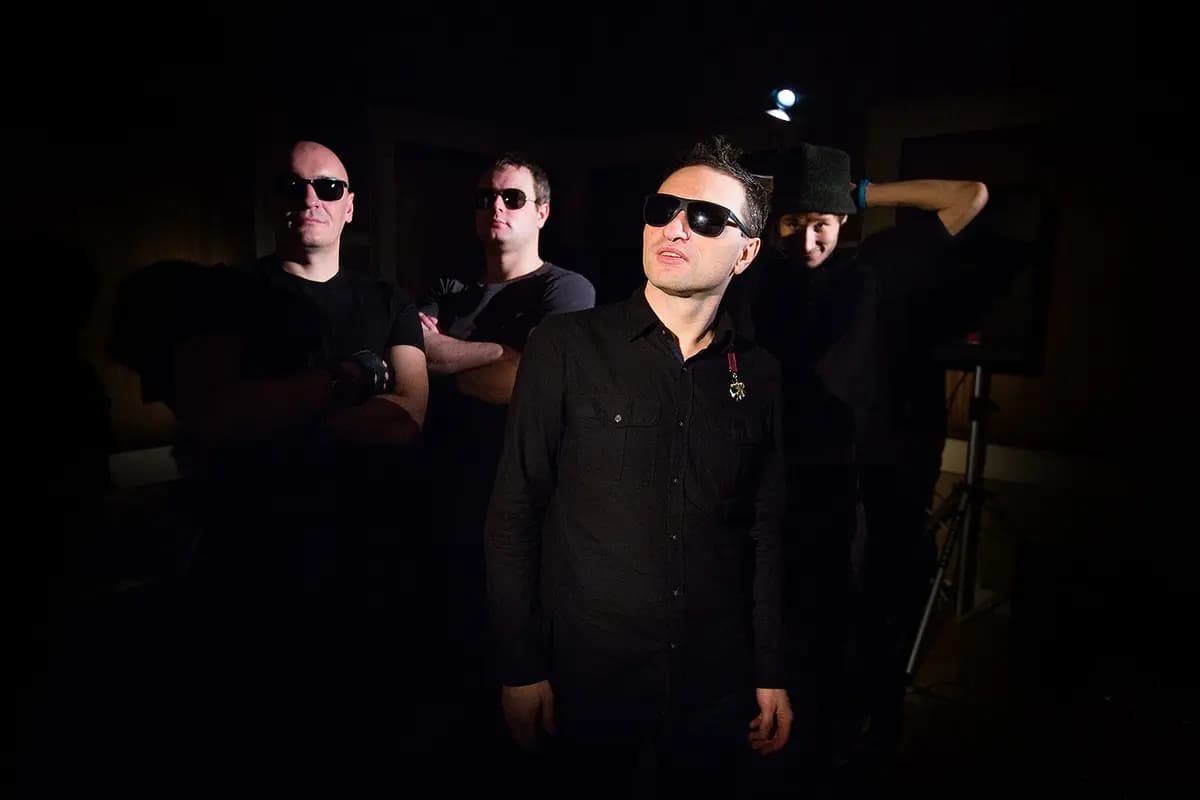 Красные звёзды (Урбан)