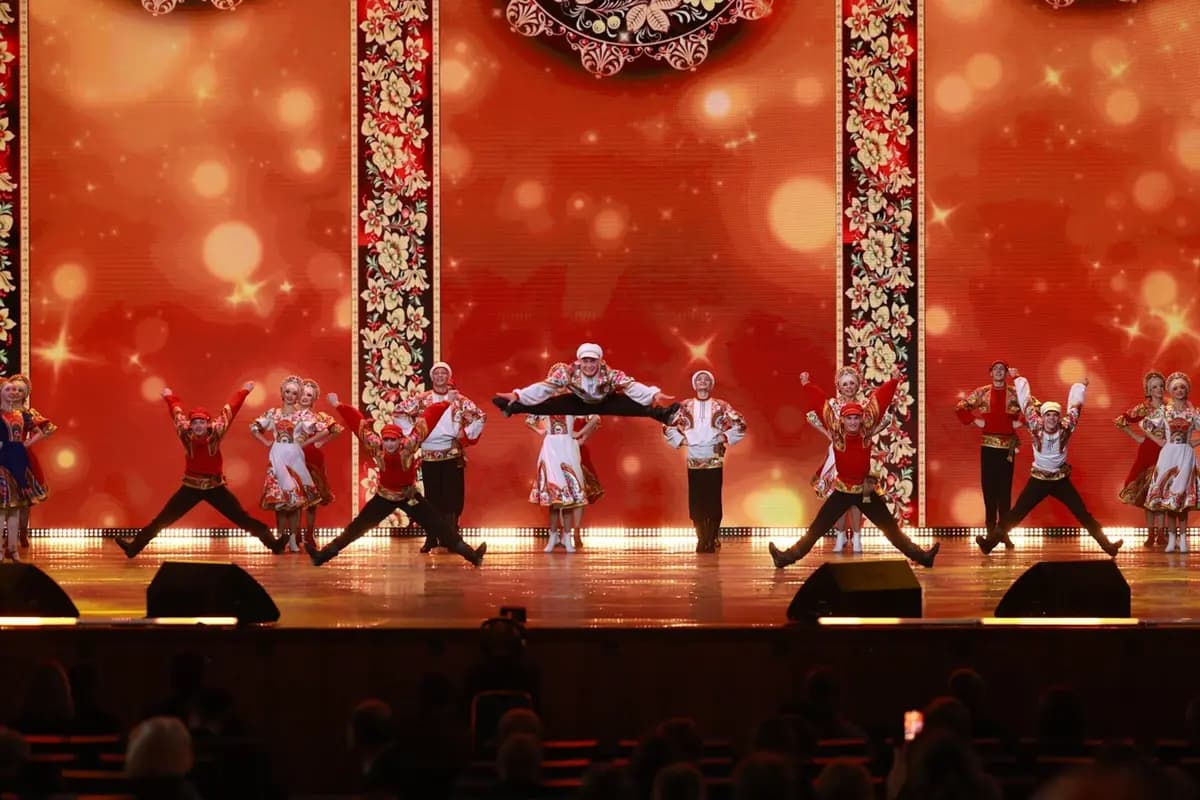 Зори Тюмени. Страна моя, Россия (Филармония)