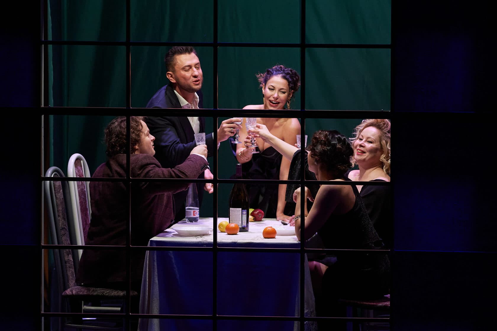 Взрослые игры (Театр Эстрады)