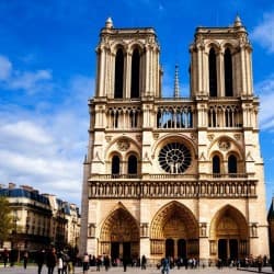 Notre Dame de Paris. Орган и солисты в Соборе при свечах