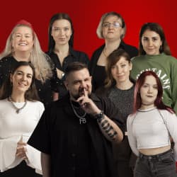 Большой женский стендап