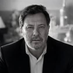 Сергей Минаев с новым моноспектаклем «Отцы и Дети»