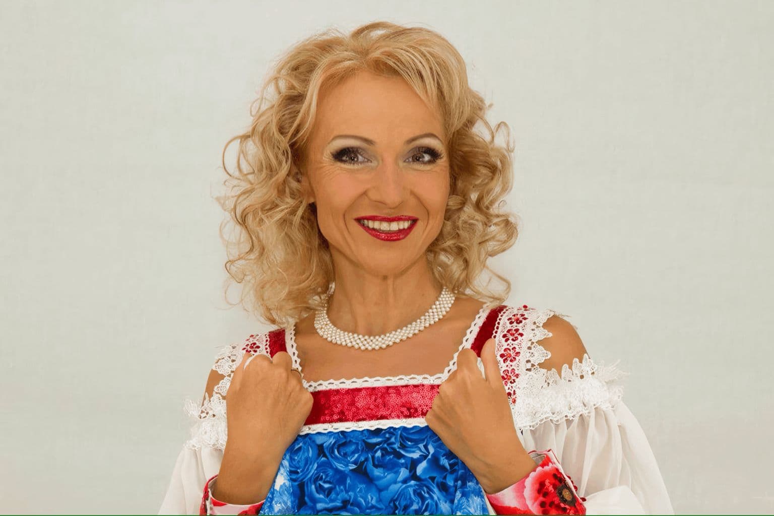 Лена Василек