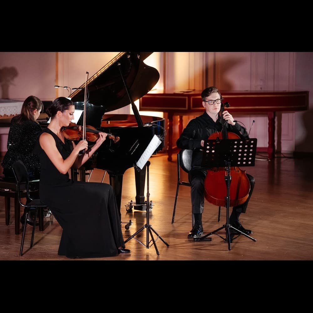 Саундтрек-шоу в Соборе. Интерстеллар, Пираты карибского моря, Гладиатор, Титаник