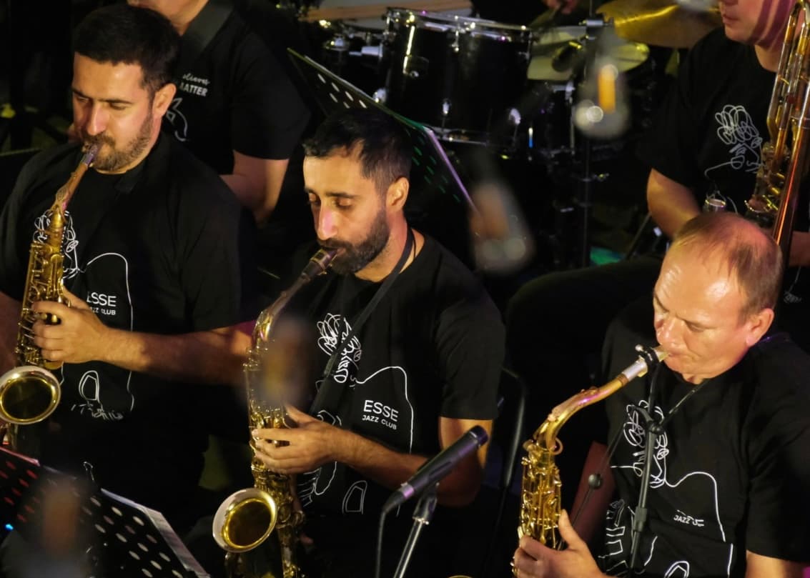 Джаз-оркестр клуба Эссе