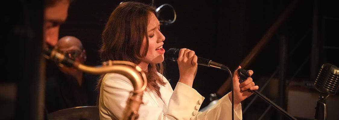 Софи Гертье: Keep Swinging