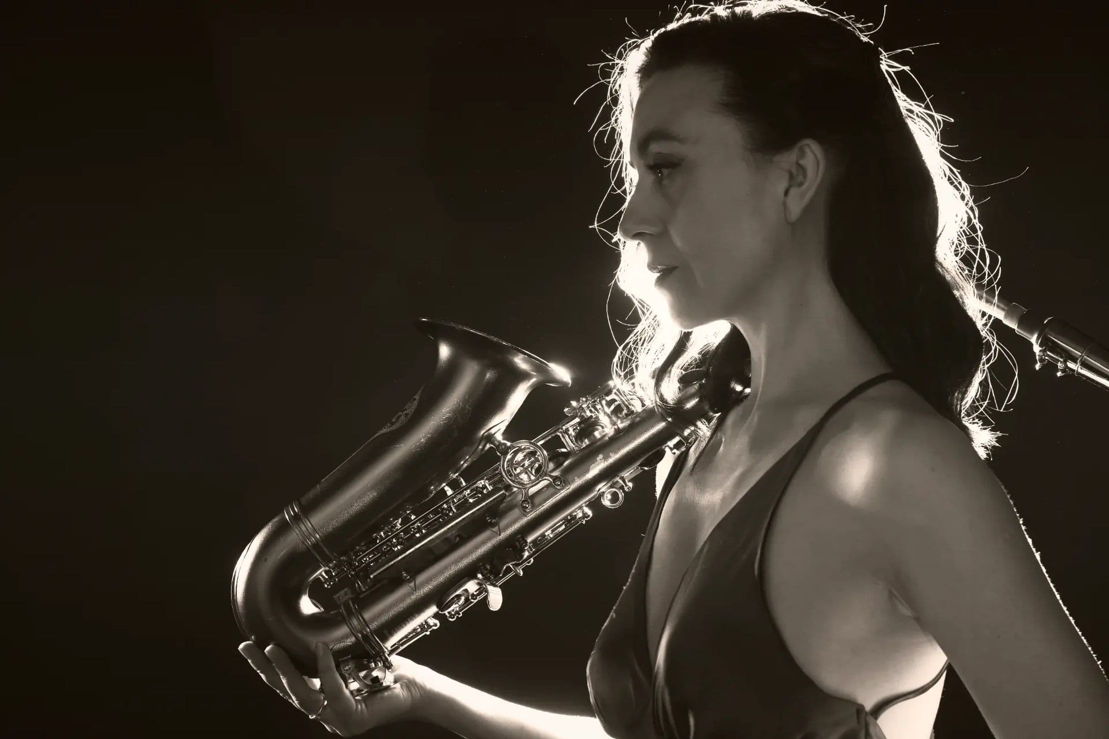 Кофе, джаз и карандаш