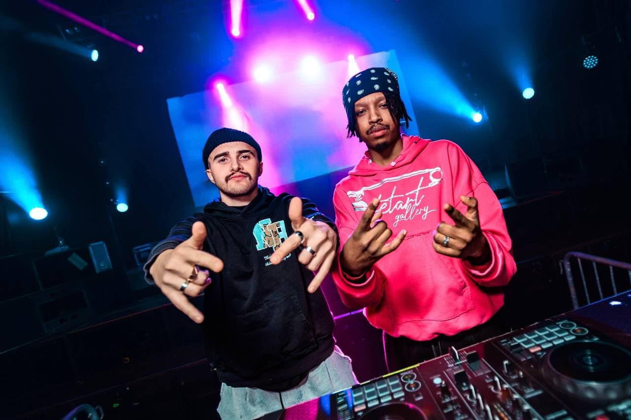 Дикий дикий движ