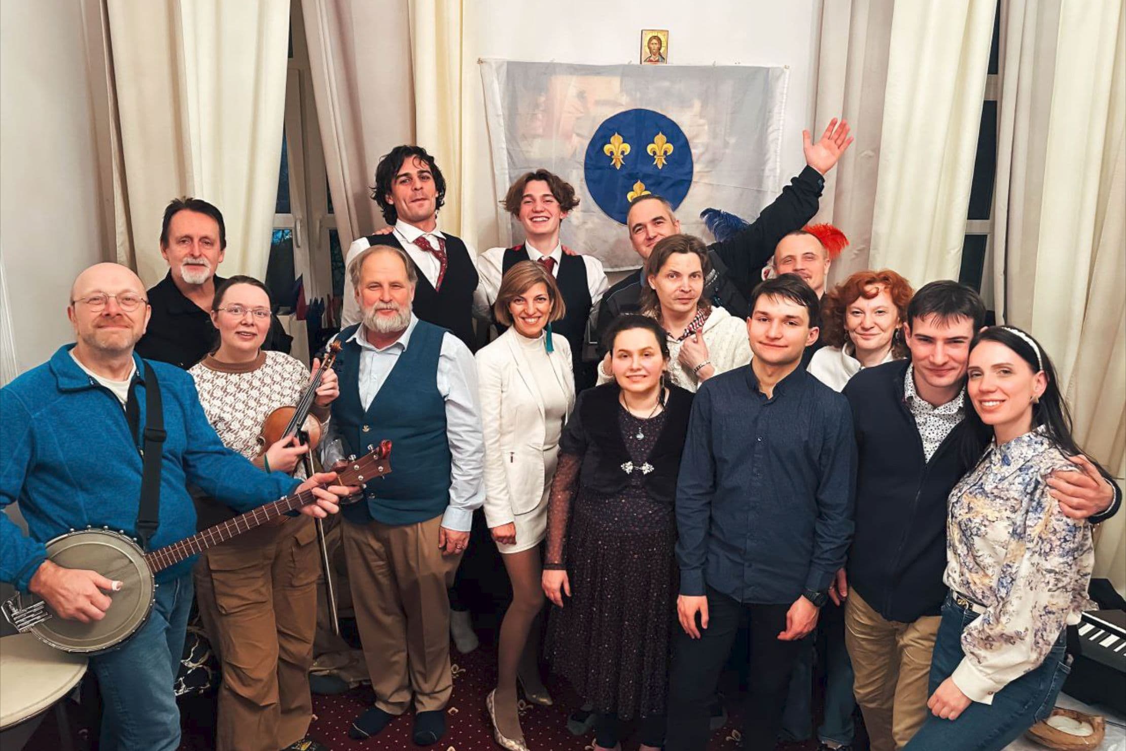 Французский Музыкальный и Творческий Салон