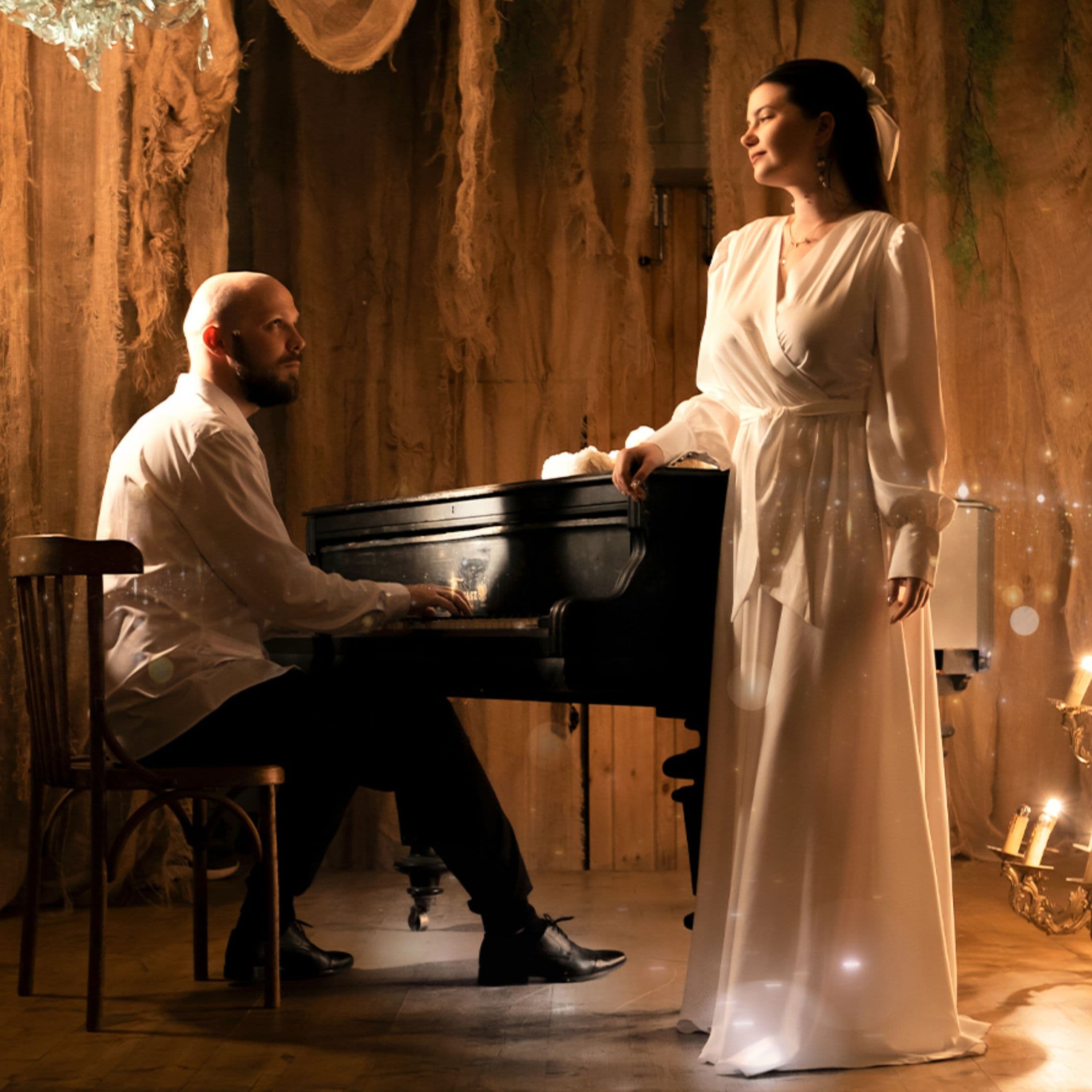 Город Влюблённых Людей - концерт Арины Кузнецовой (вокал) и Артёма Сыровегина (фортепиано)