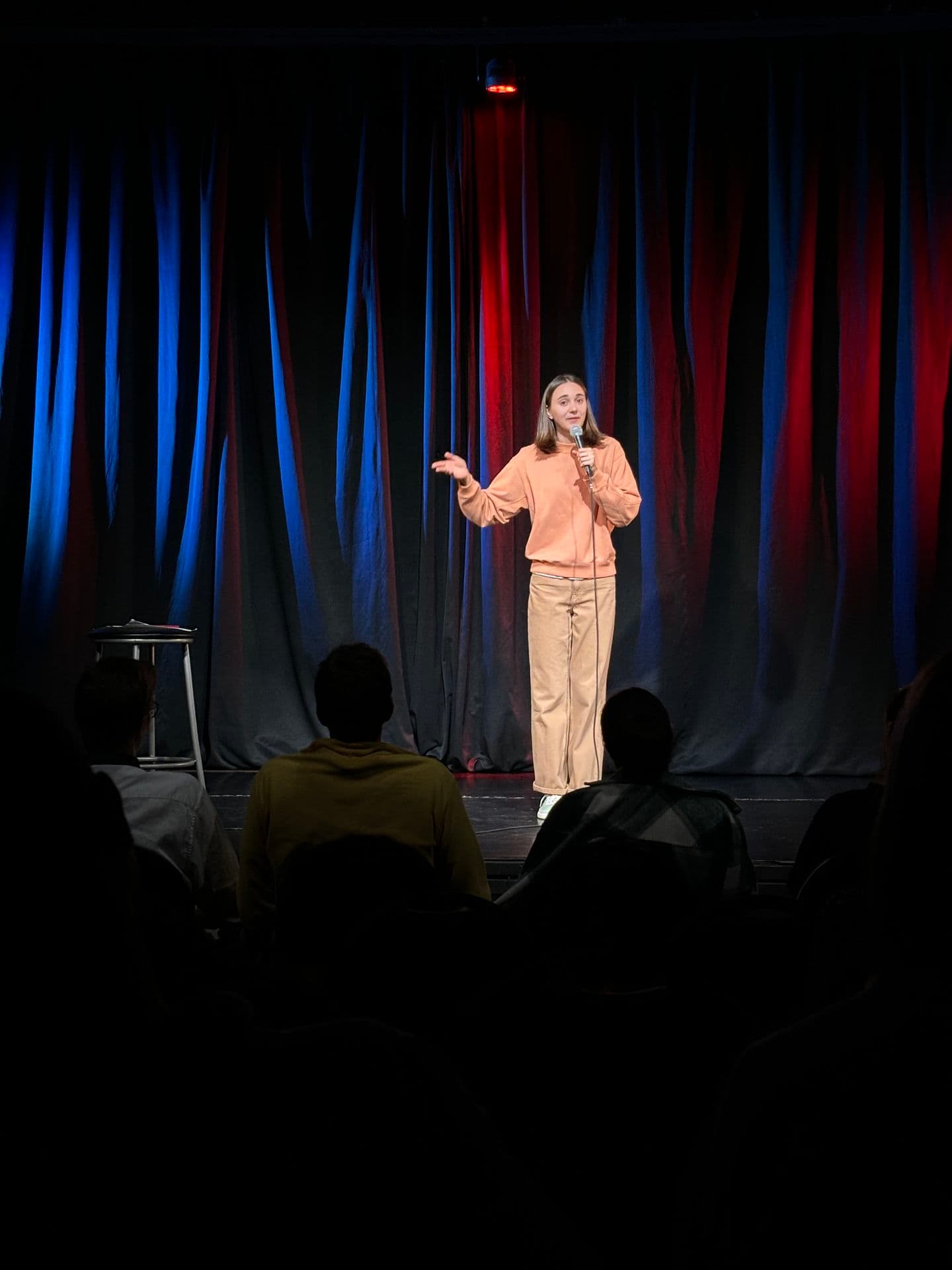 Женский vs мужской стендап