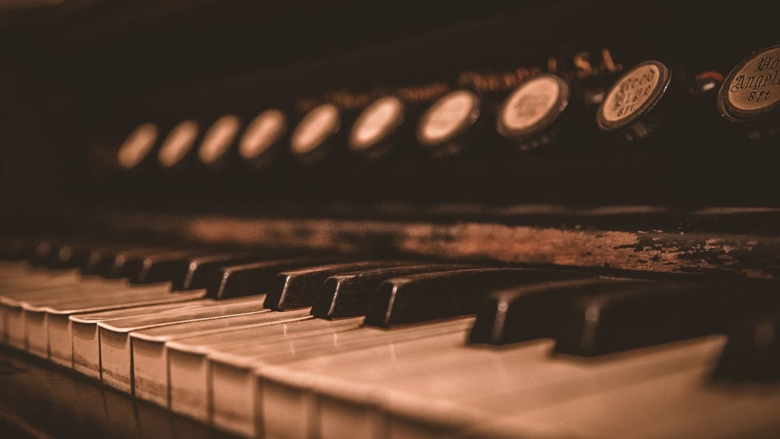 Орган и гобой при свечах: роскошь барокко и музыкальные мистификации