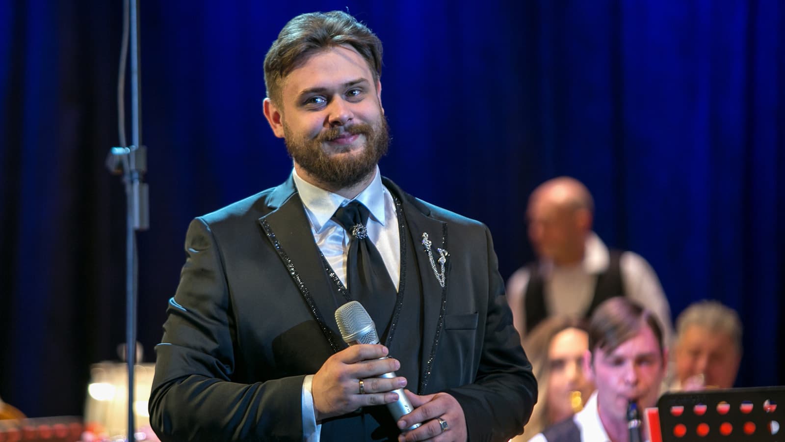 Не меркнет памяти свеча