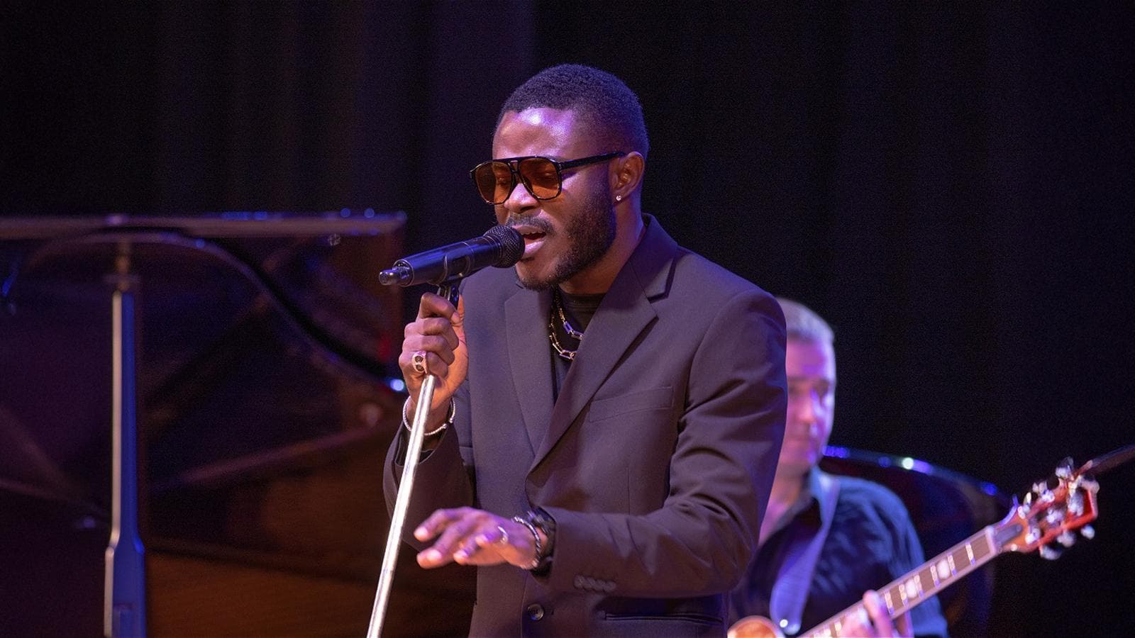 Kelvin Ovetto: джаз-грув и современные легенды