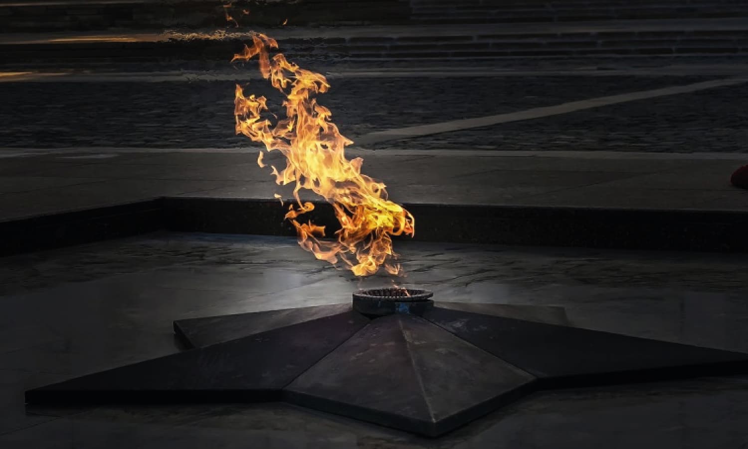 85 лет тому назад