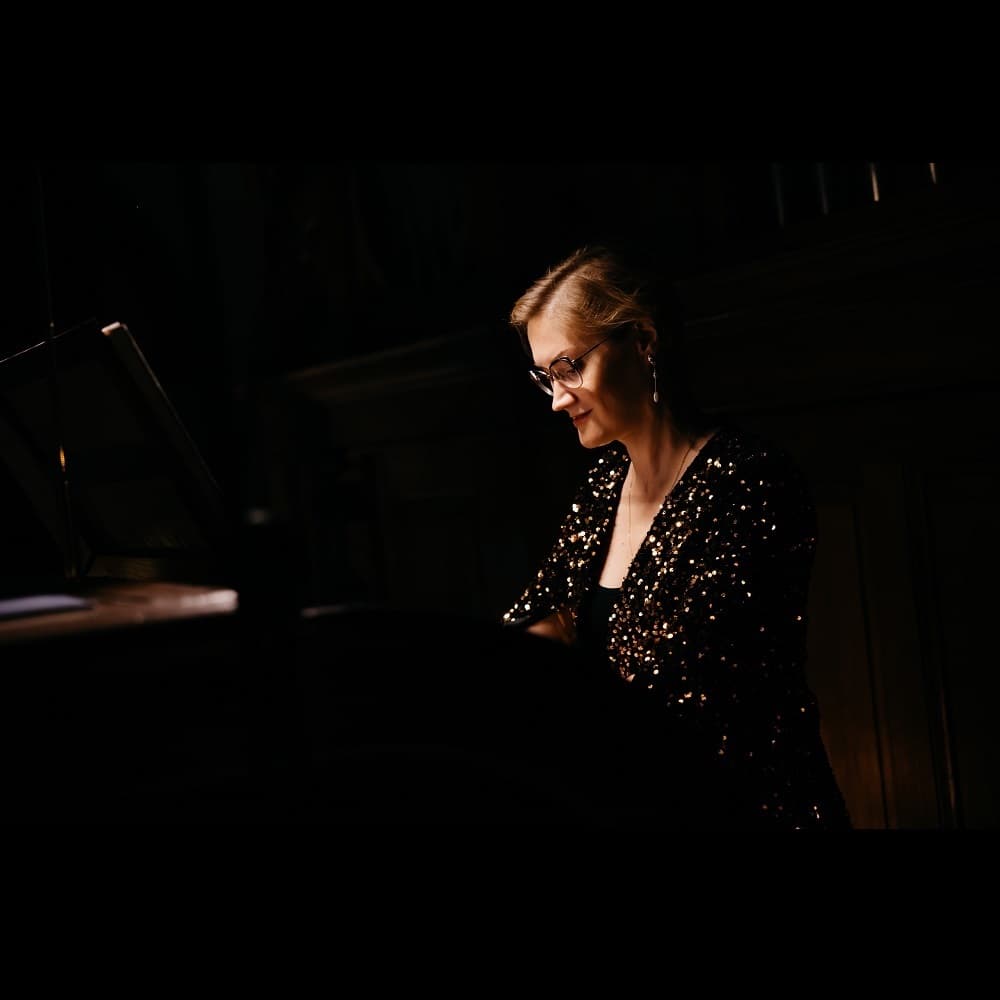 Старинный орган, рояль и голос. Аве Мария