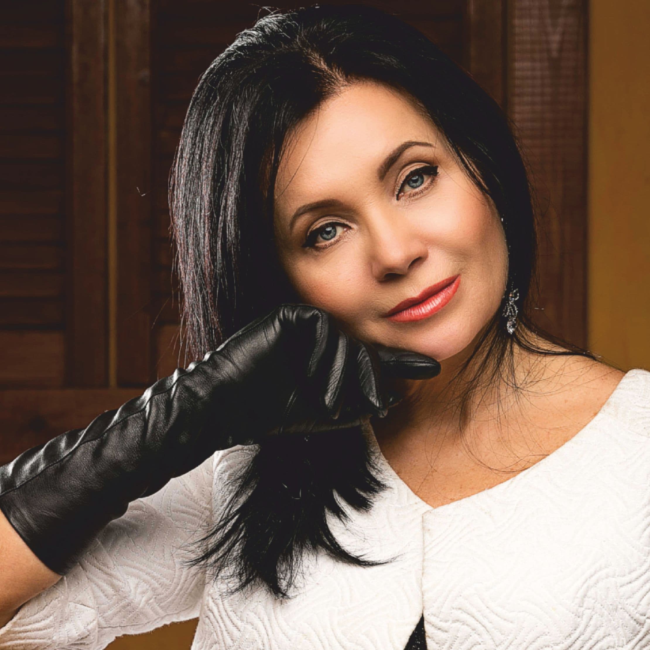 Любовь-весенняя страна