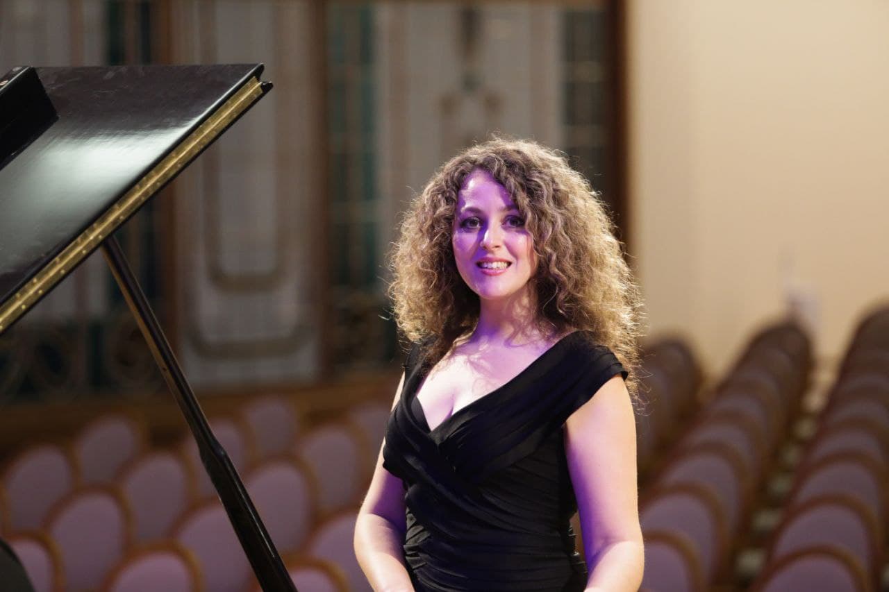 Черно-белая палитра. Музыкальный вечер