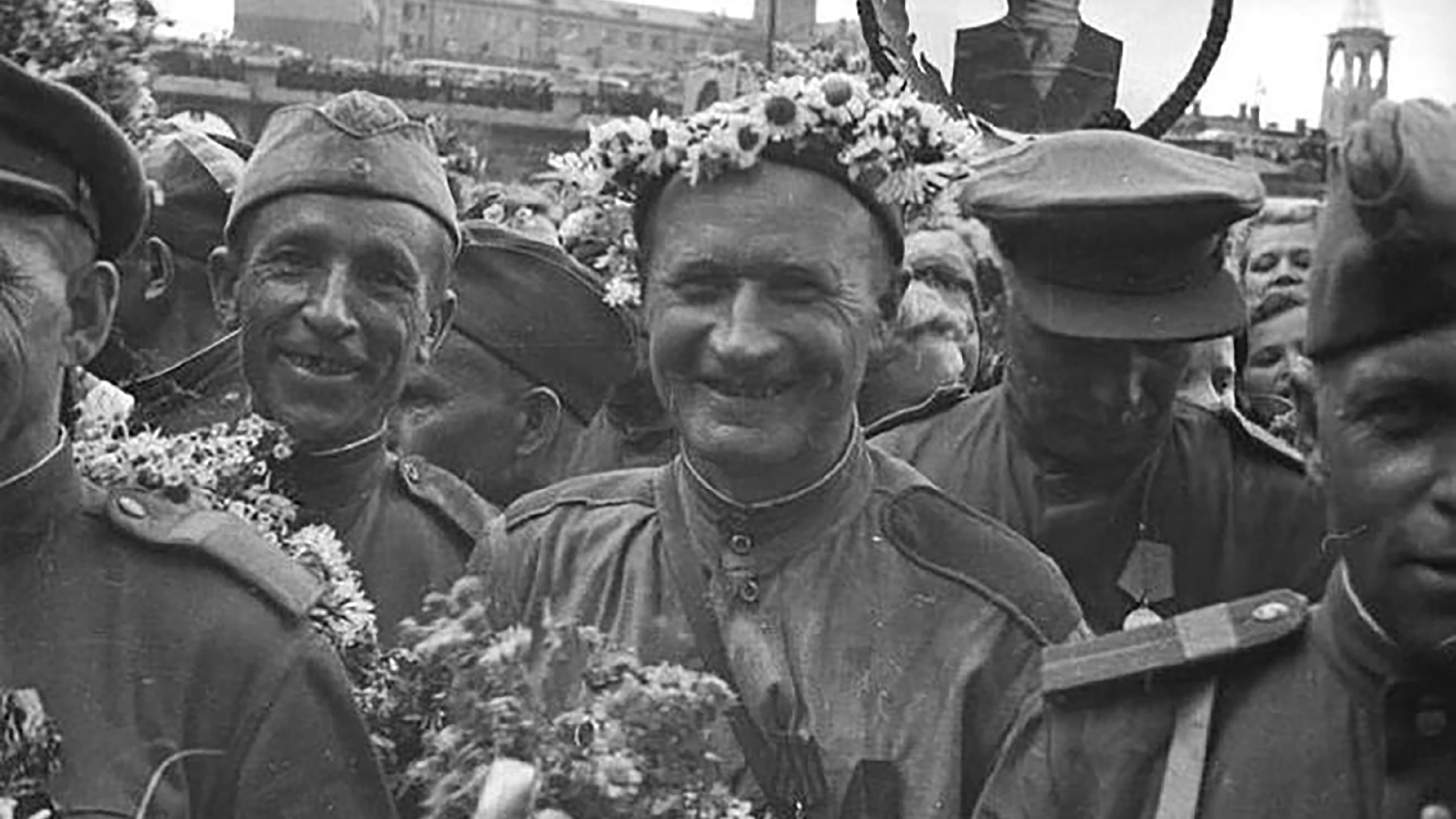 Война... Любовь...