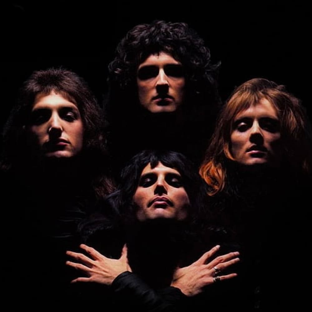 Queen Symphony. Концерт при свечах и звездах