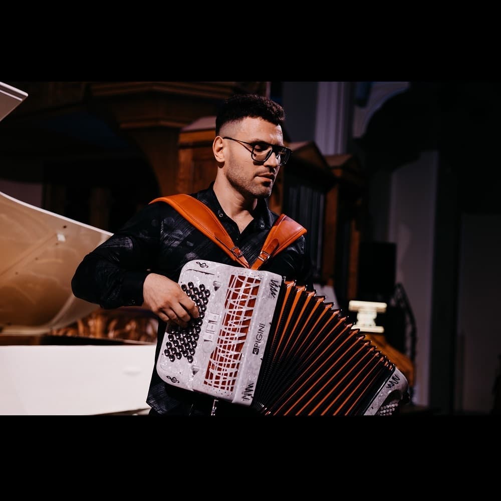 Концерт при свечах. Свидание в Париже