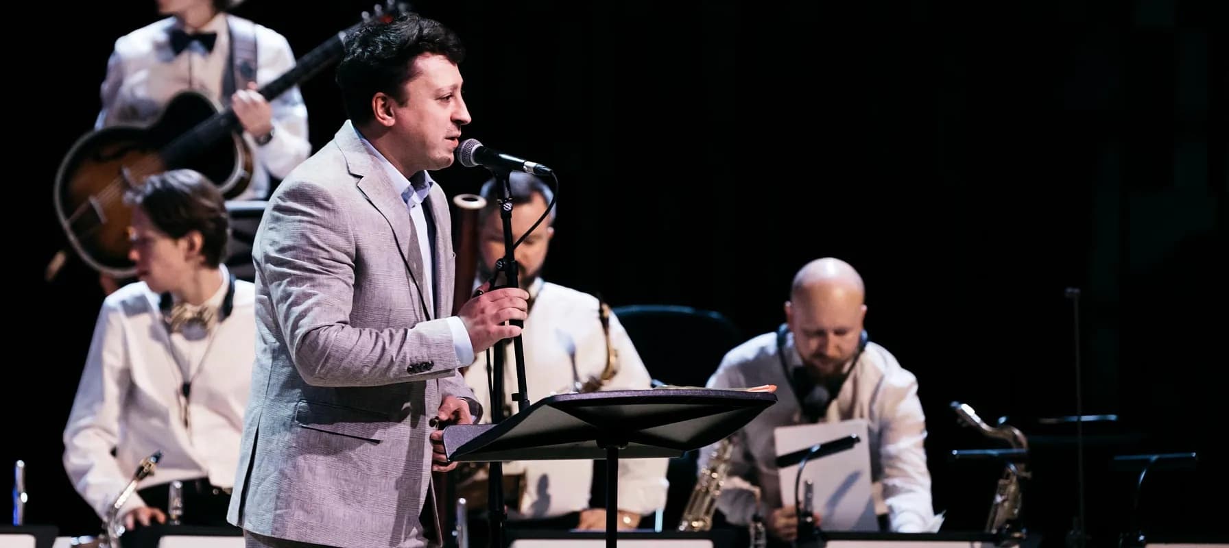 Большой джазовый оркестр п\у Петра Востокова. Новогодний концерт