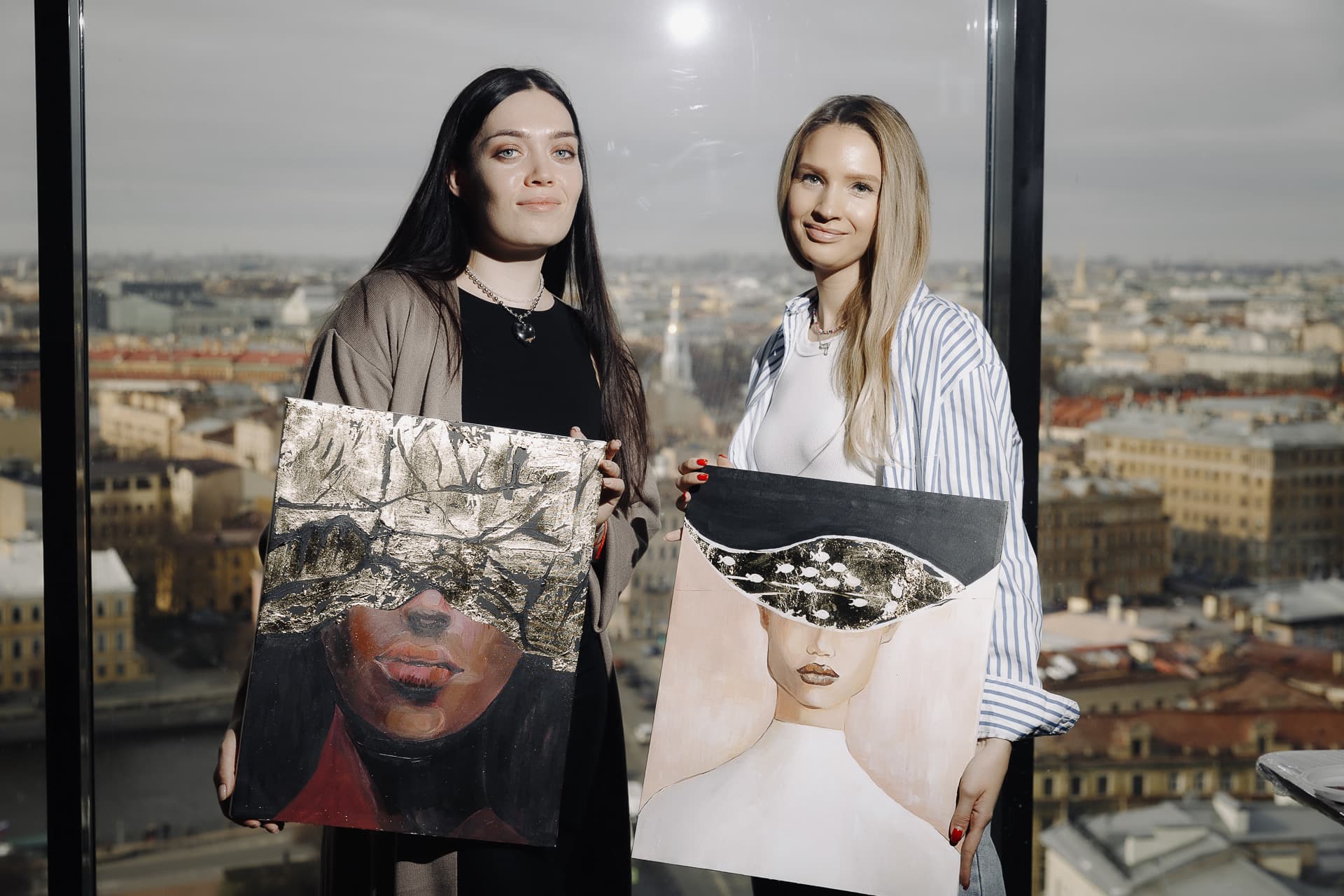 Арт-вечеринка Artvibes. Рисуем акрилом на холсте с видом на Аврору