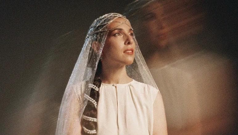 Mila Dinerstein: Вечер в Испании