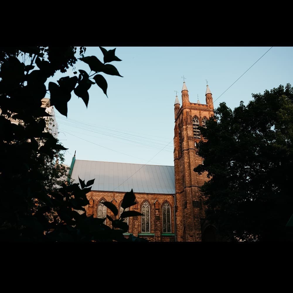 Саундтрек-шоу в Англиканском. Музыка любимого кино