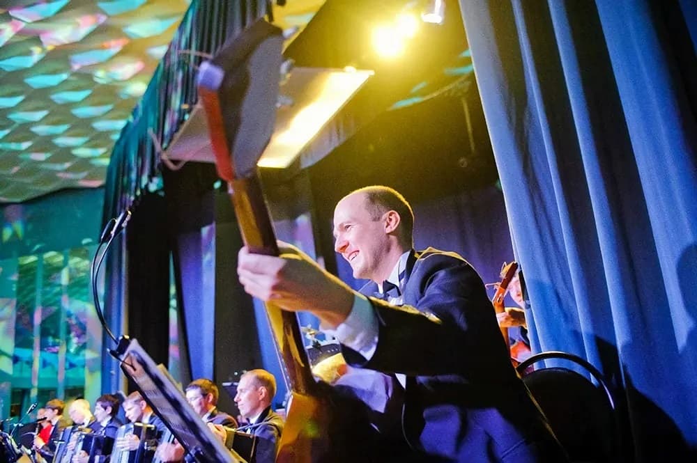 «Благодарю тебя», посвященный Арно Бабаджаняну