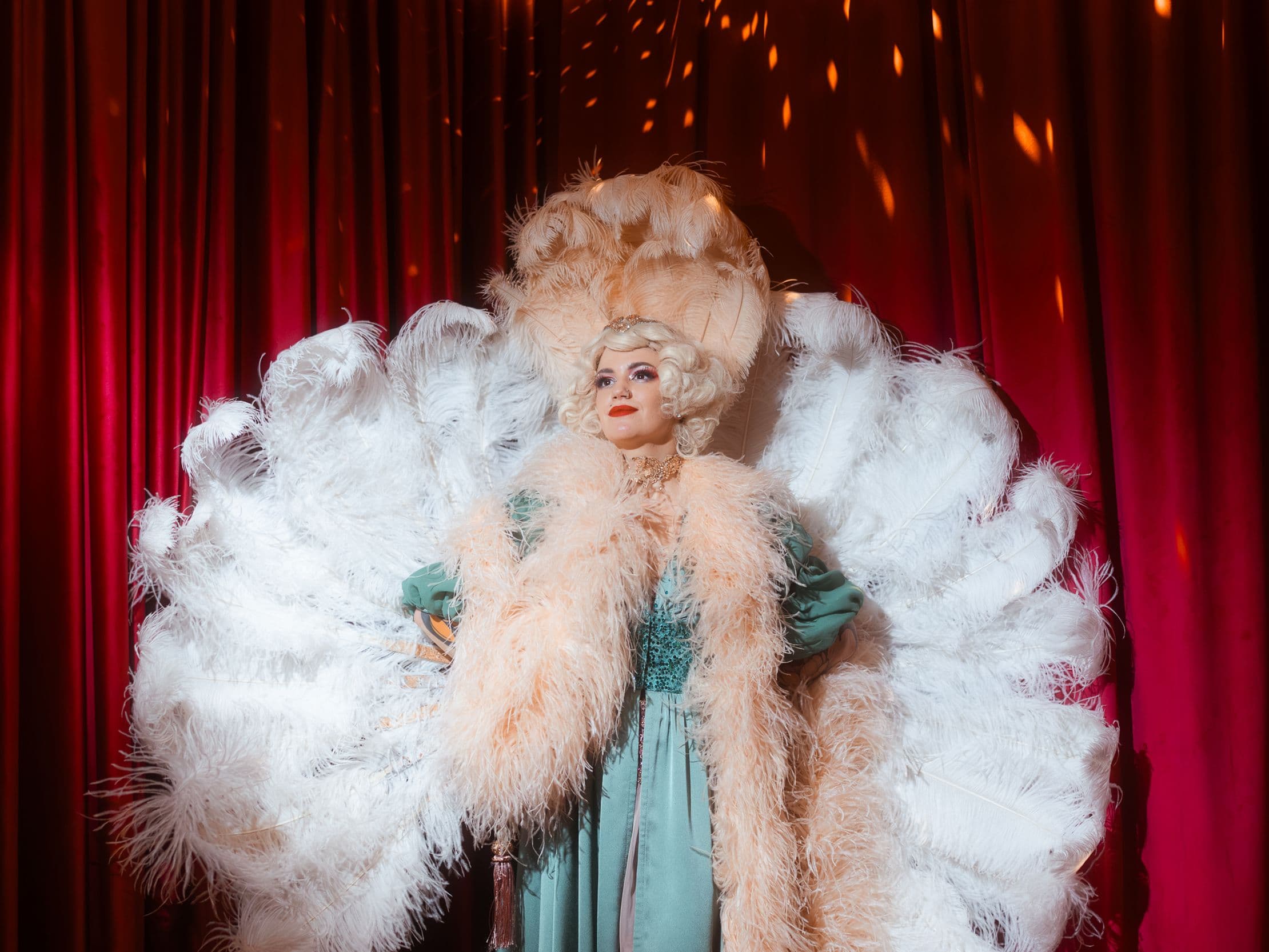 Hollywood Swing: Jazz Meets Burlesque