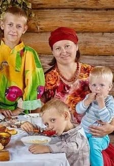 Всё начинается с семьи: Программа