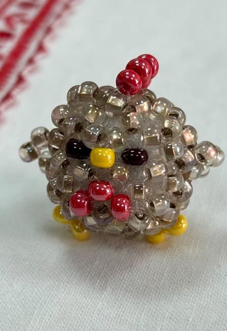 Мастер-класс по бисероплетению Кулон Курочка