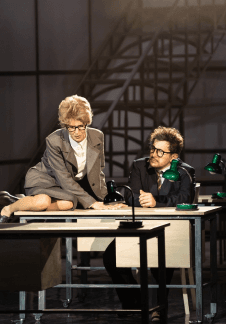 Служебный роман