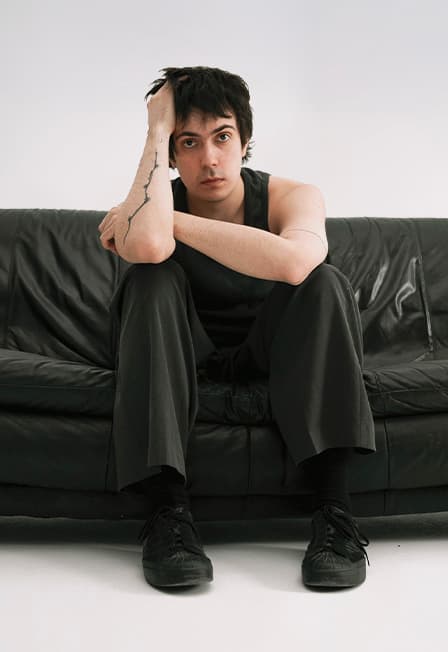 Тима ищет свет