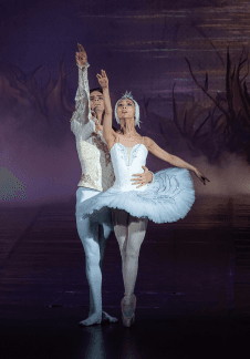 П.И. Чайковский "Лебединое озеро" балет в 3-х действиях