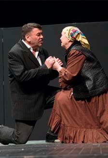 Матери ждут сыновей / Аналар улларын көтәләр.