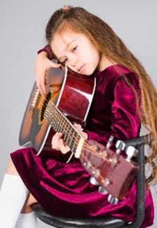 Играем вместе! Мастер-класс по гитаре для детей