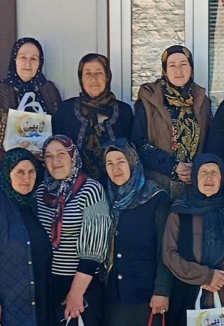 Лица и истории: выставка ко Дню бабушек и дедушек