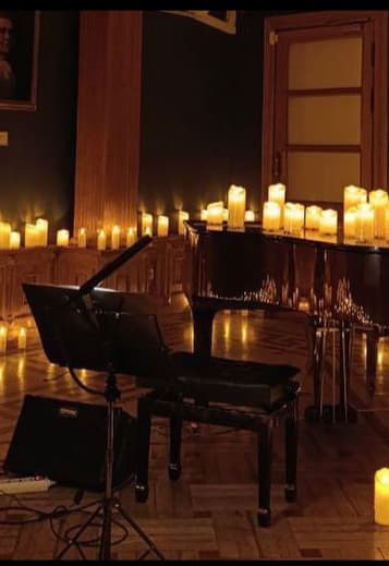 Эйнауди и Циммер: праздничный вечер при свечах