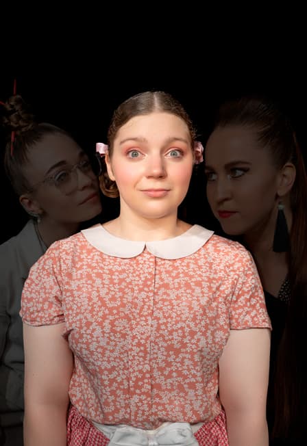 Искусство, или три женщины на грани нервного срыва