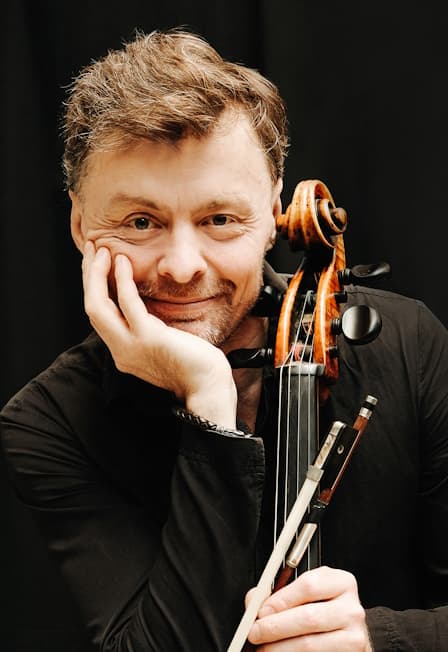 Рустам Комачков (виолончель), Даниил Саямов (фортепиано).