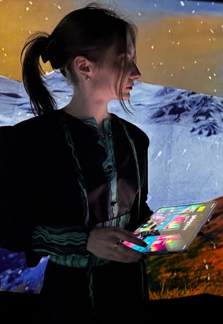 Комбо: Мир ИИ: создай свой стикерпак + Выставка