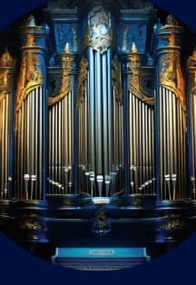 «Концерт при свечах c мультимедийной инсталляцией. Аве Мария: орган и голос»