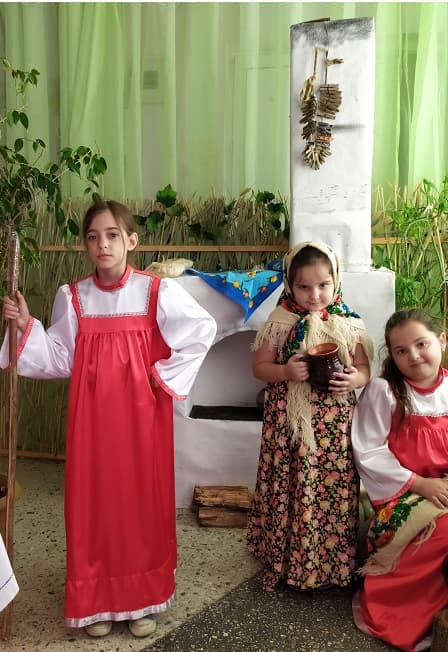 В светлой горнице. Фольклорная программа
