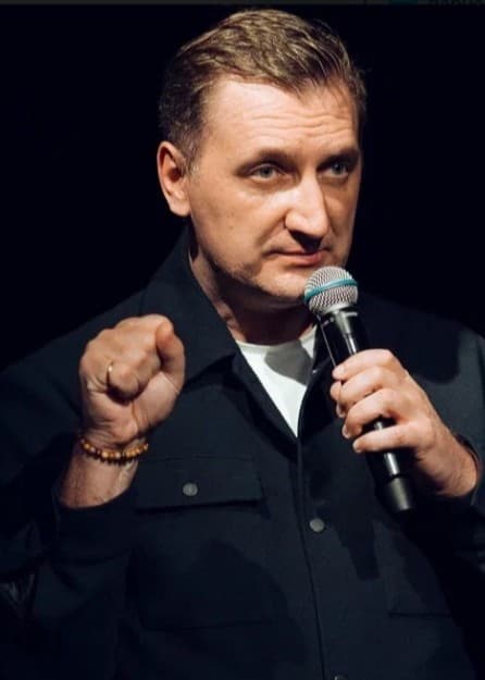 Почему девушки выбирают плохих парней