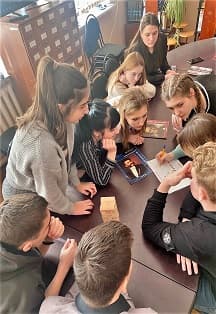 Вопрос-Ответ: Интеллектуальная командная игра