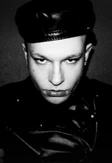 Huzzy b